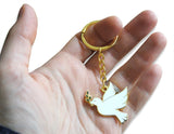Novel Merk Dove Enamel Keychain (Single Pack)